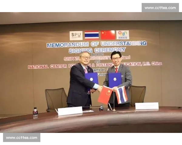 聚焦足球商业合作创新模式与品牌共赢发展路径探索全球视野下战略